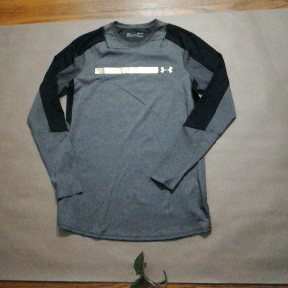 UNDER ARMOUR Perpetual Fitted Long-Sleeve Shirt M - Picture 3 of 10